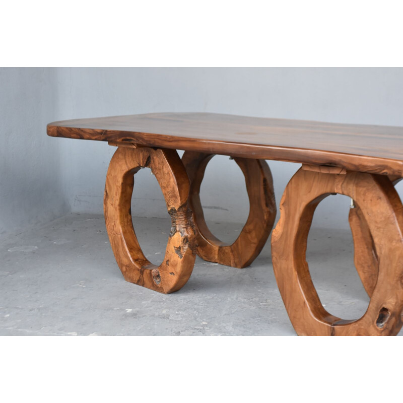 Mesa brutalista vintage en madera de olivo, 1960-1970