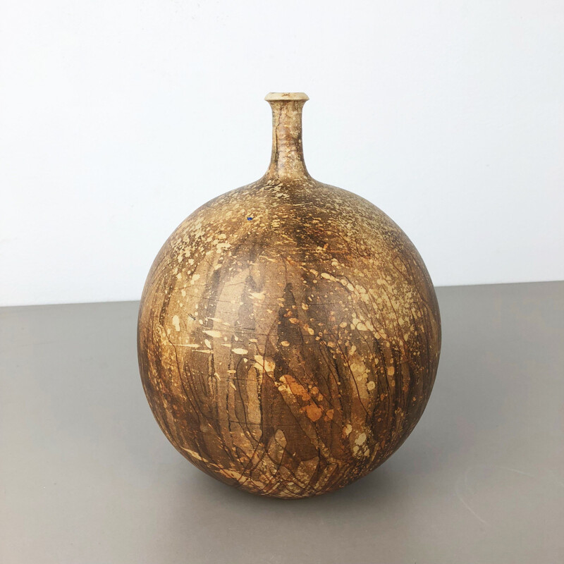Vase en céramique vintage par Gerhard Liebenthron 1970