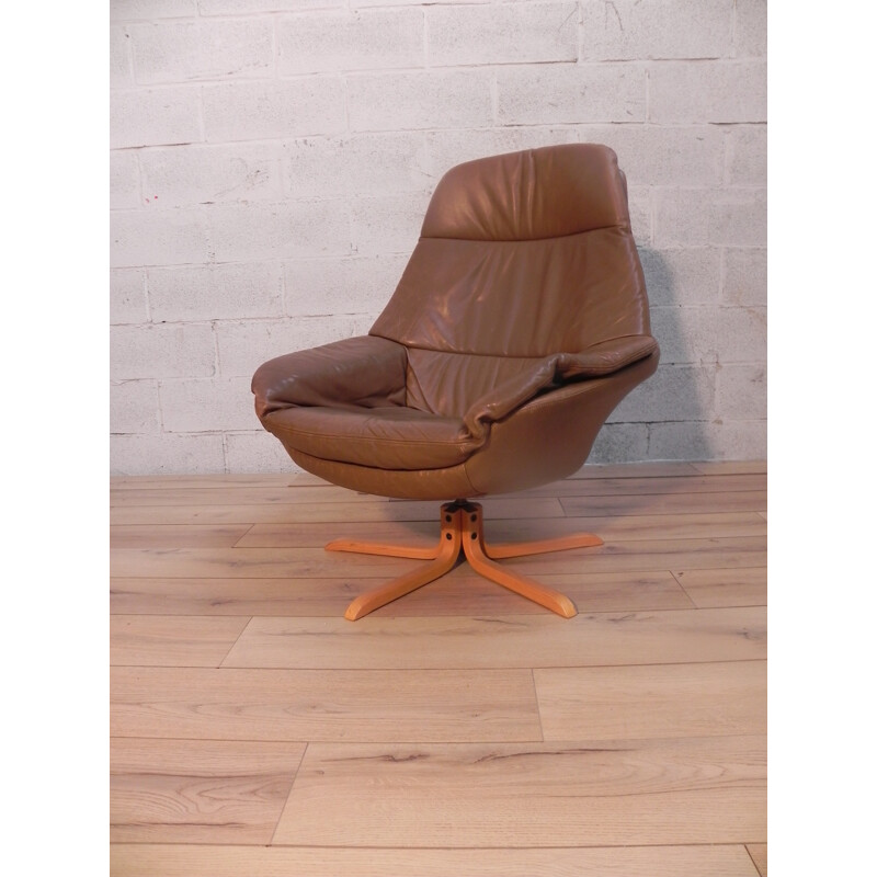 Bramin lounge chair in leather, Henry Walter KLEIN - 1970s