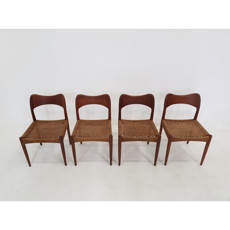 Suite de 4 chaises vintage de Arne Hovmand Olsen en teck et corde 1960