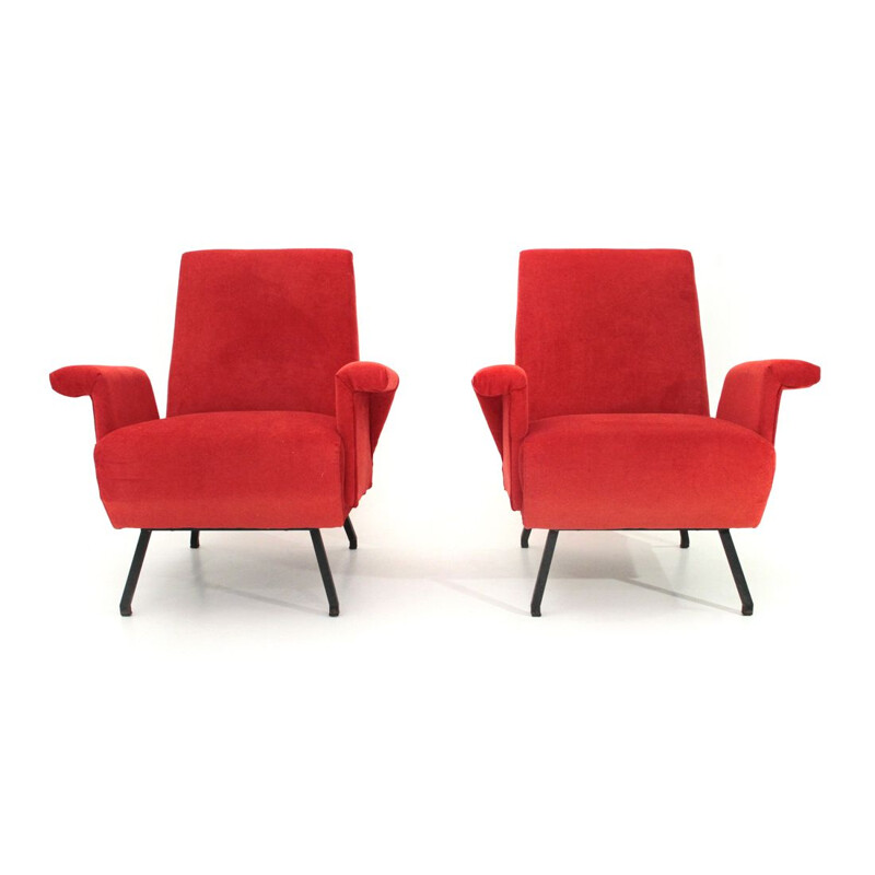 Set of 2 vintage italian armchairs in red velvet and wood 1950