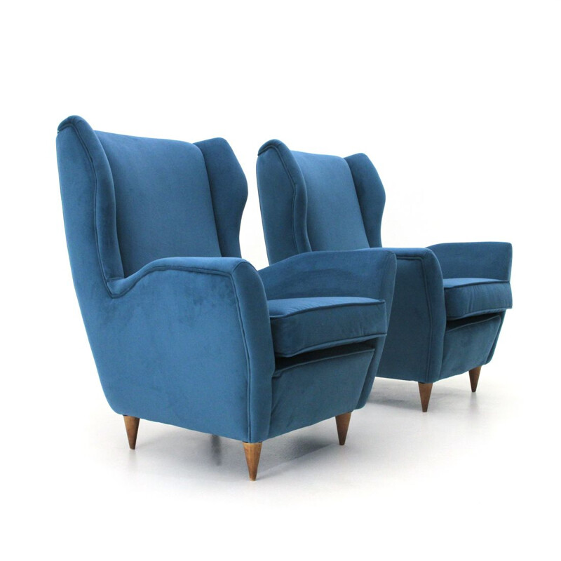 Set of 2 vintage italian armchairs in blue velvet and wood 1950