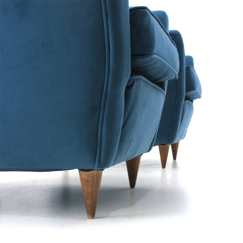 Set of 2 vintage italian armchairs in blue velvet and wood 1950
