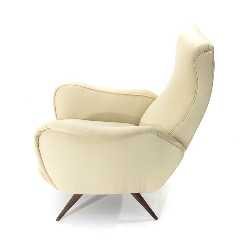 Vintage italian armchair in white silk and wood 1950