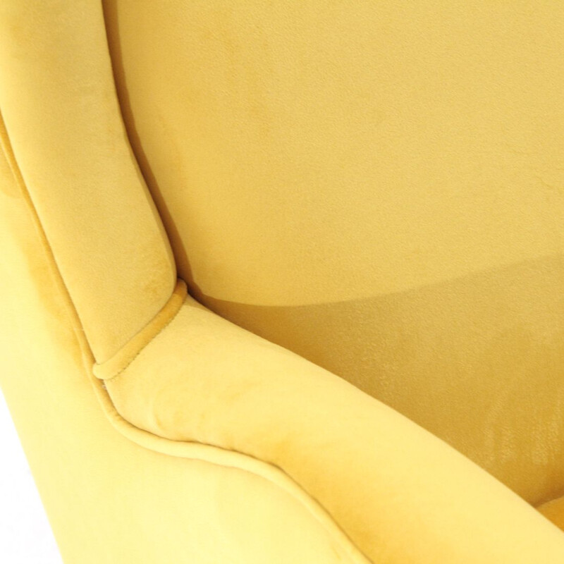 Vintage italian armchair in yellow velvet and wood 1950