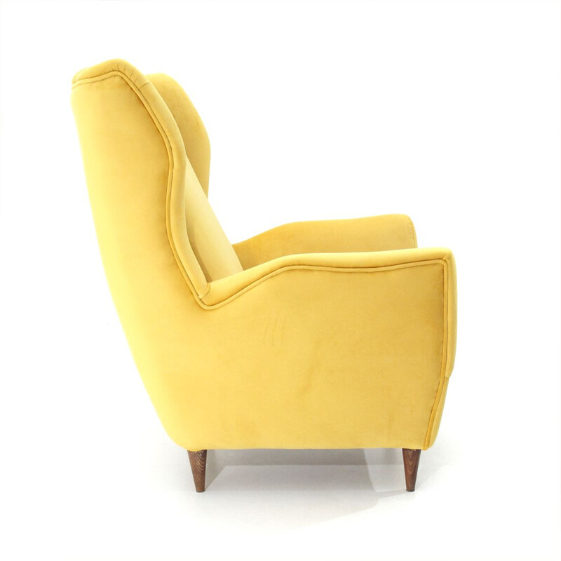 Vintage italian armchair in yellow velvet and wood 1950