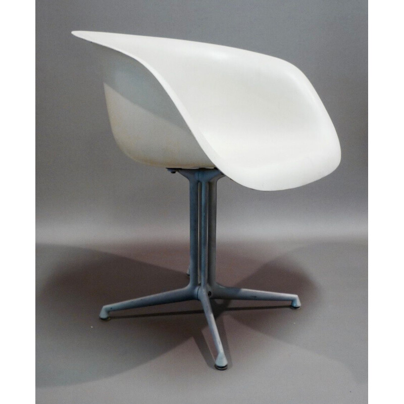 Set of 4 vintage white La Fonde armchairs for Herman Miller in aluminum 1960