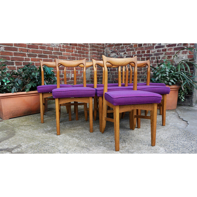 Suite de 8 chaises vintage pour Votre Maison en tissu violet et chêne 1970