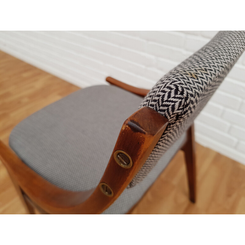 Vintage small armchair in beech wood