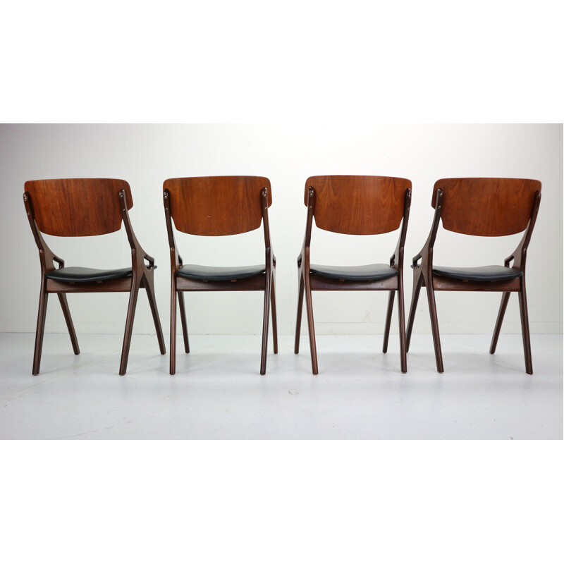 Set of 4 vintage dining chairs 71 by Arne Hovmand Olsen for Mogens Kold Denmark 1960s