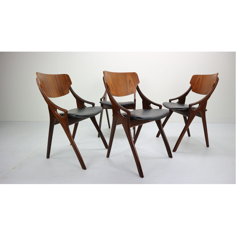 Set of 4 vintage dining chairs 71 by Arne Hovmand Olsen for Mogens Kold Denmark 1960s