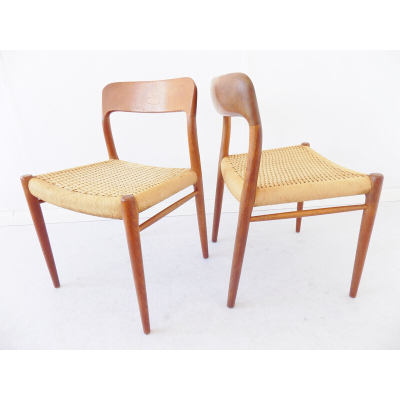 Vintage pair of dining chairs by Niels Möller,1960