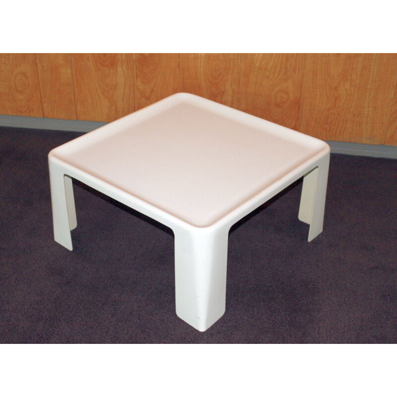 Amanta vintage coffee table by Mario Bellini for C&B 1966s