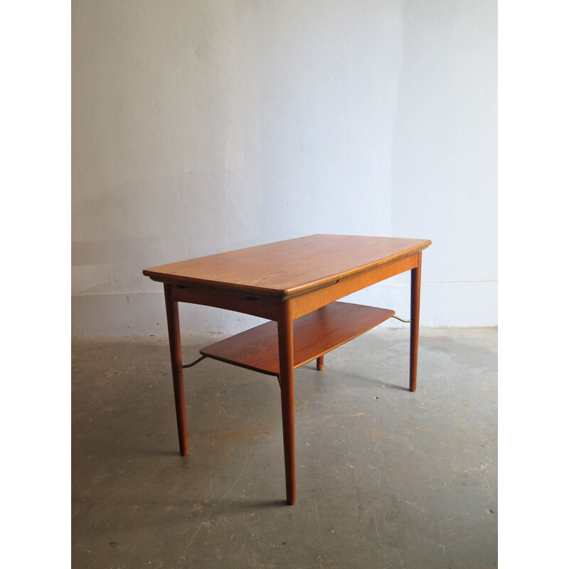 Extendable coffee table in teak with lower top