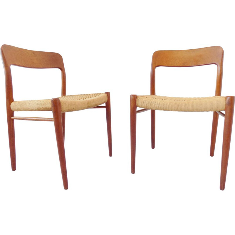Paire de chaises à repas vintage par Niels Möller,1960