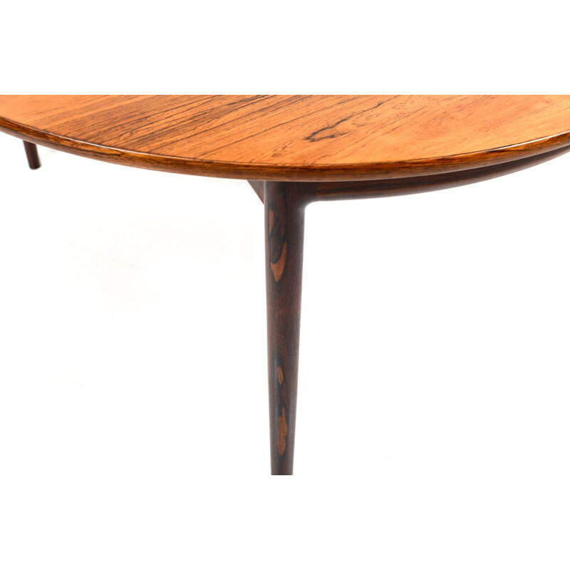 Vintage IB Kofod-Larsen extendable dining table