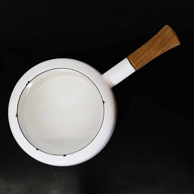 Small vintage frying pan for Dansk in teak and enamelled white 1950