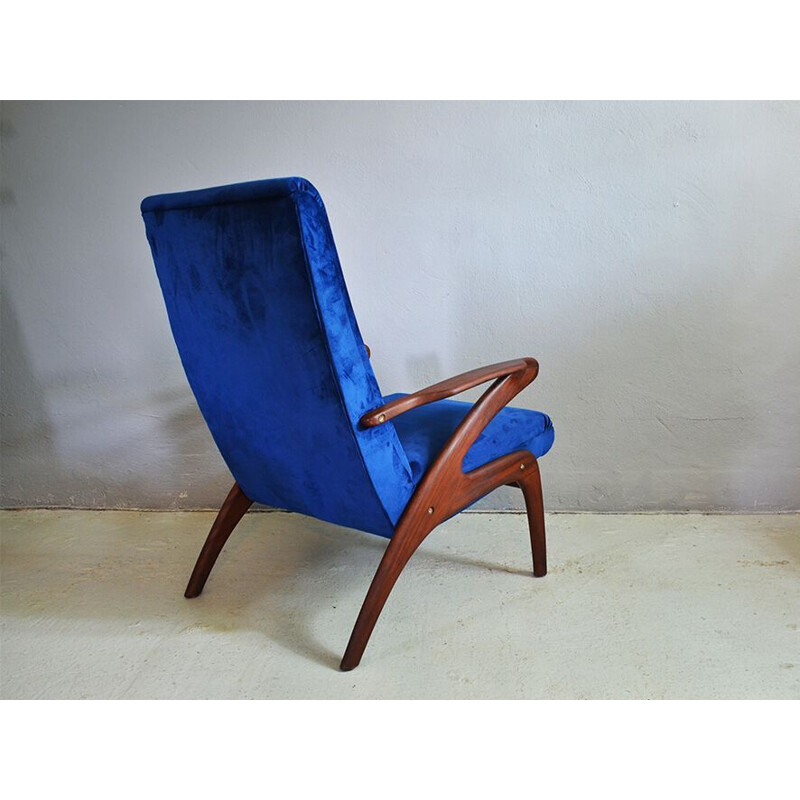 Vintage dutch armchair in blue velvet and teakwood 1960