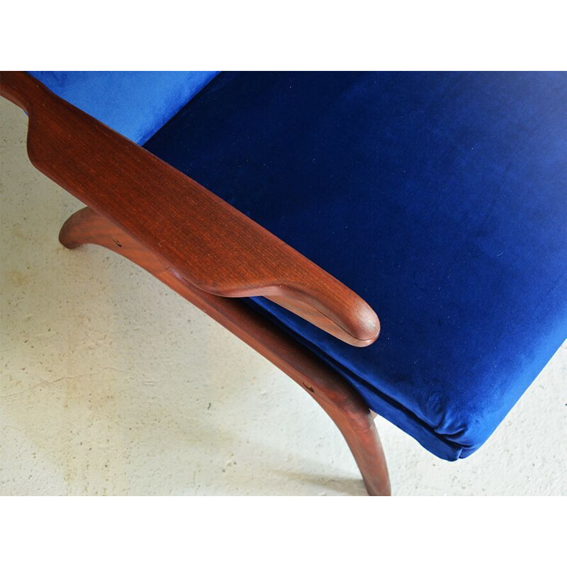 Vintage dutch armchair in blue velvet and teakwood 1960