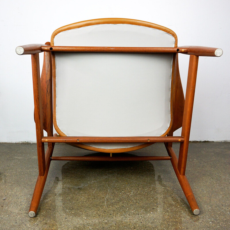 Vintage teak and Leather FD 136 armchair by Finn Juhl 1960