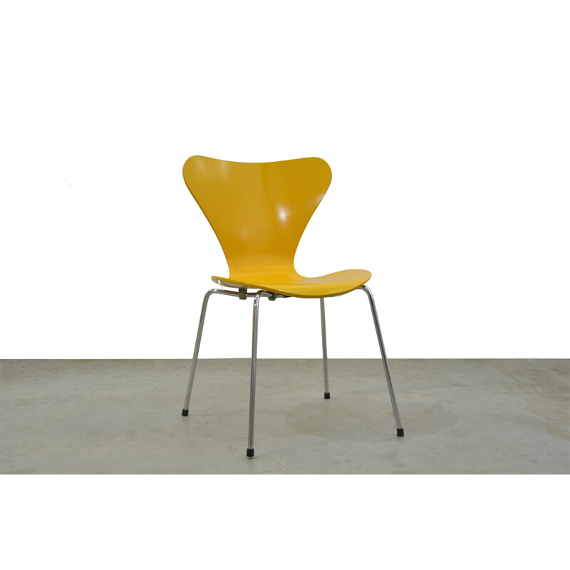Suite de 3 chaises vintage papillon par Arne Jacobsen pour Fritz Hansen