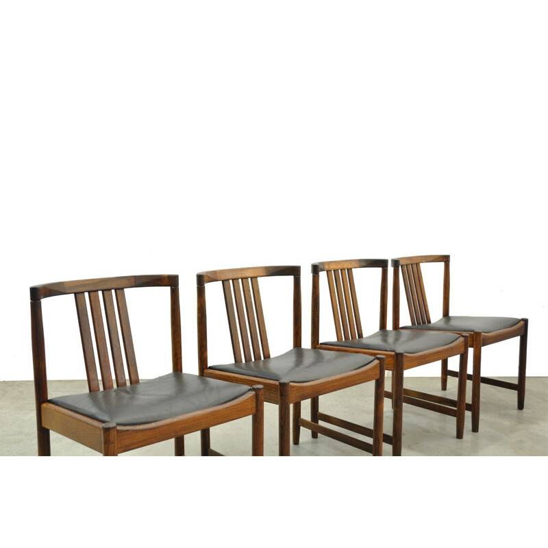 Set of 4 vintage Scandinavian rosewood dining chairs from Iilum Wikkelso