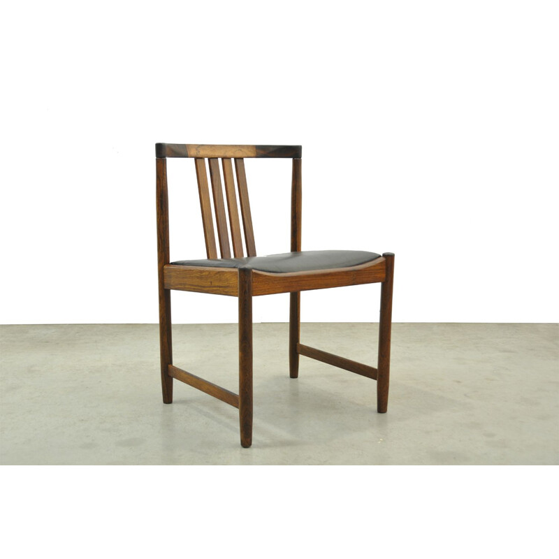 Set of 4 vintage Scandinavian rosewood dining chairs from Iilum Wikkelso