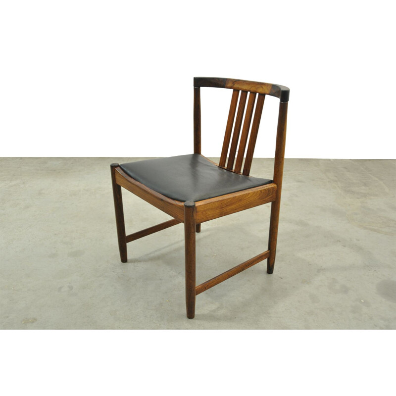 Set of 4 vintage Scandinavian rosewood dining chairs from Iilum Wikkelso