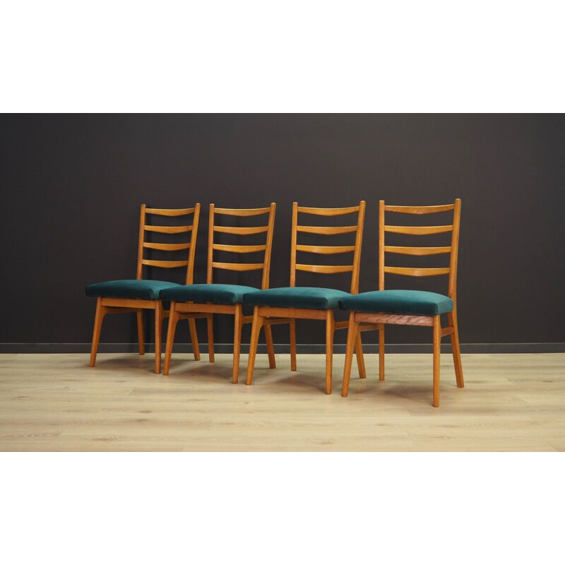 Ensemble de 4 chaises vintage en teck et velours vert Danemark 1960-70s