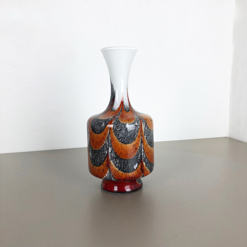 Grand vase en opaline vintage 1970