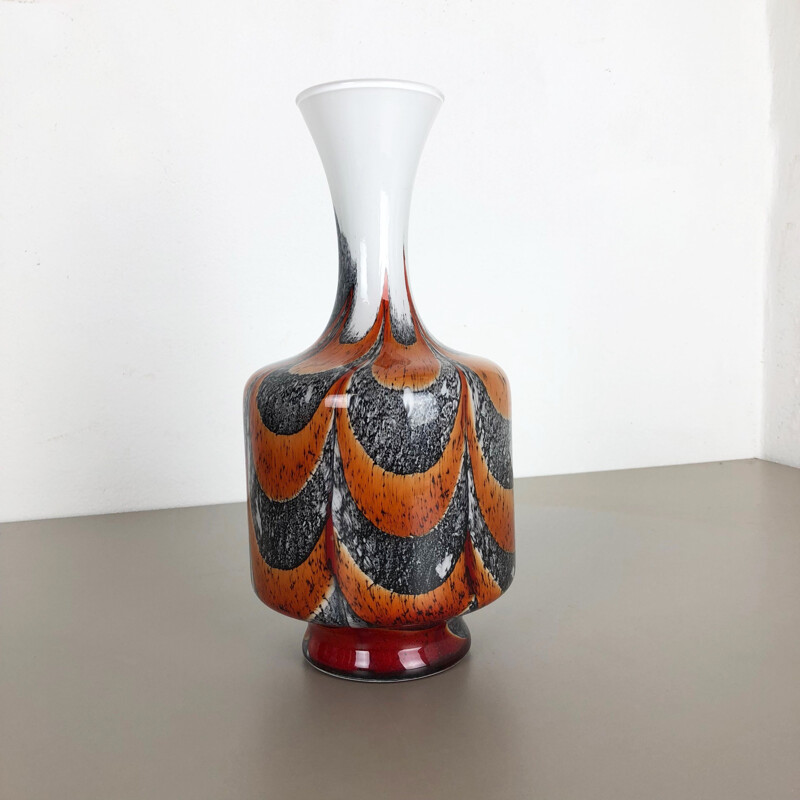 Grand vase en opaline vintage 1970