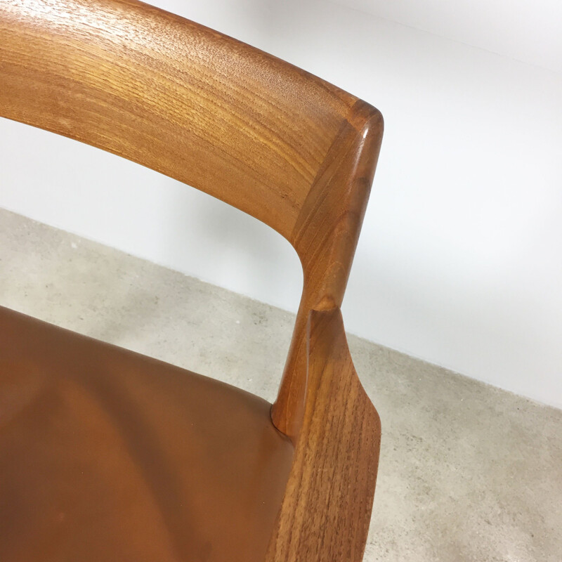 Poltrona vintage in teak modello 77 di Niels O. Möller 1960