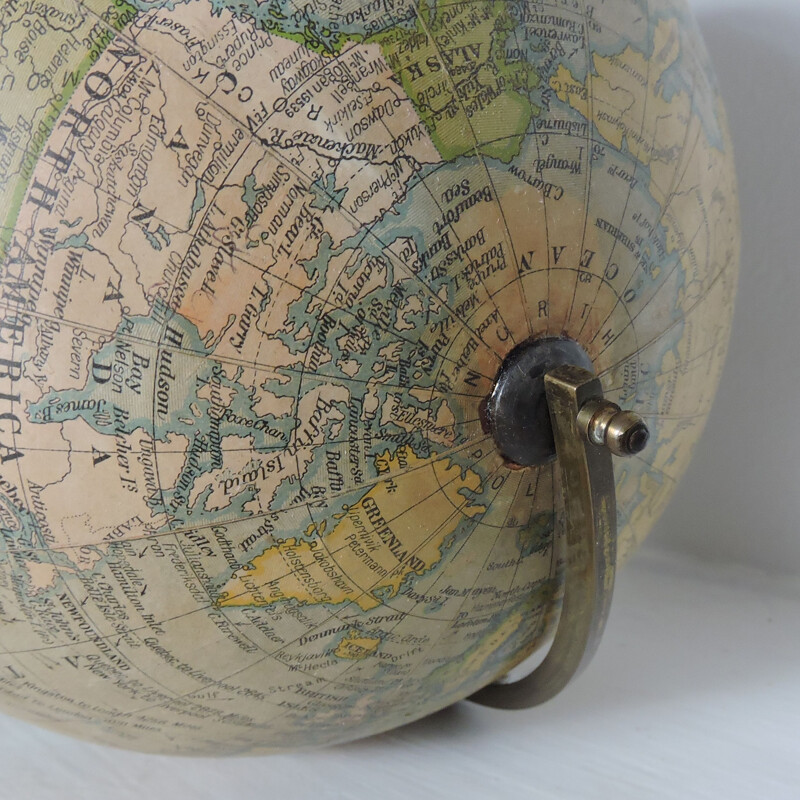 Vintage illuminated globe from JRO Globus 1963