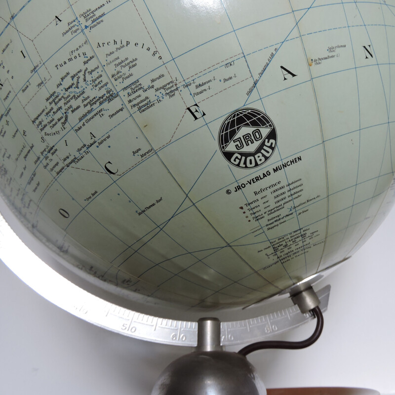 Vintage illuminated globe from JRO Globus 1963