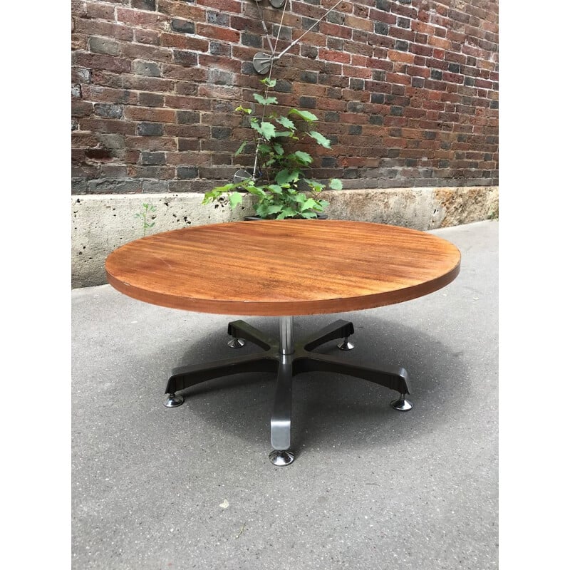 Vintage round coffee table 1970