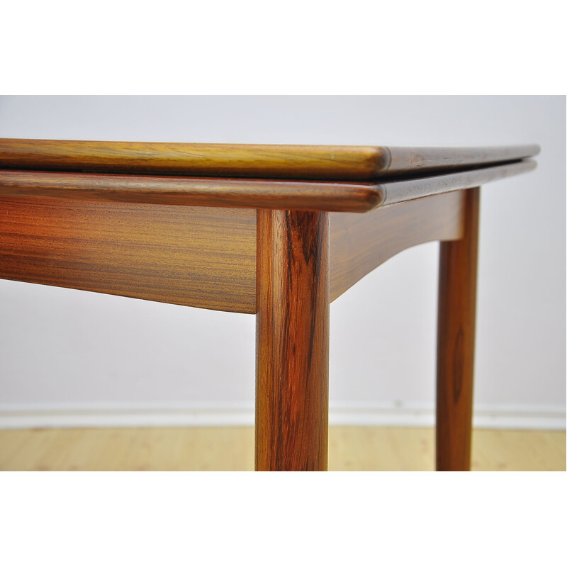 Vintage extendable danish table in teakwood 1960