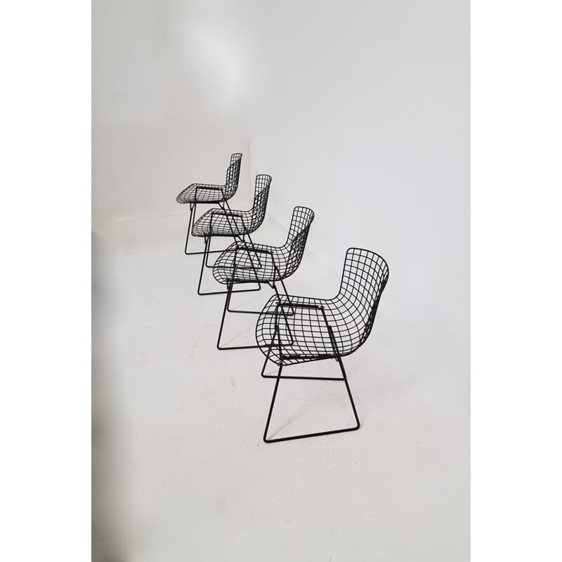 Pair of vintage chairs for Knoll in black metal 1970