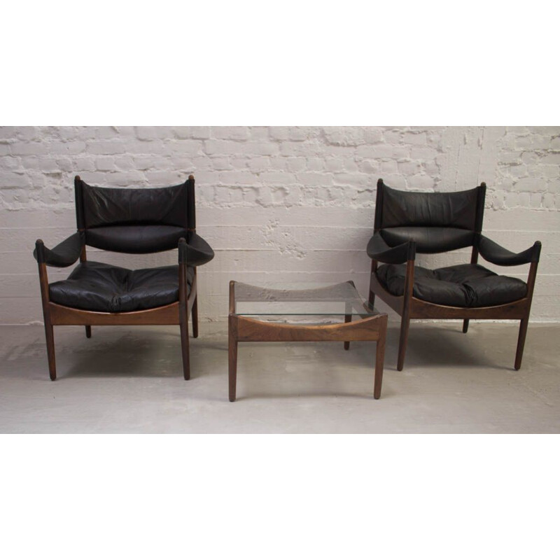 Pair of vintage armchairs and coffee table for Søren Willadsen in rosewood