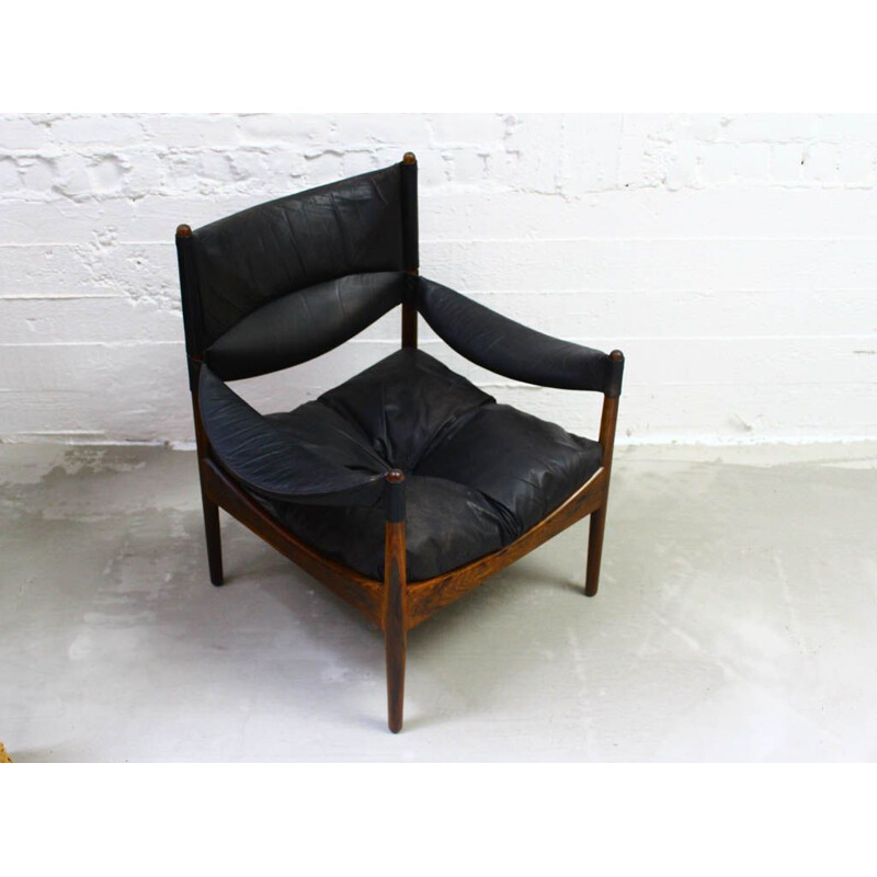 Pair of vintage armchairs and coffee table for Søren Willadsen in rosewood
