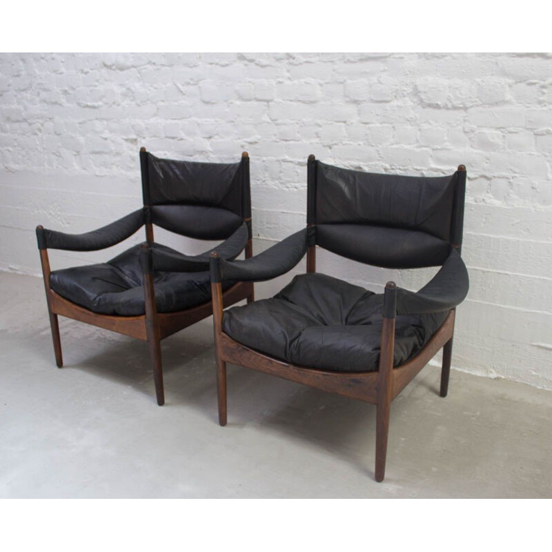 Pair of vintage armchairs and coffee table for Søren Willadsen in rosewood