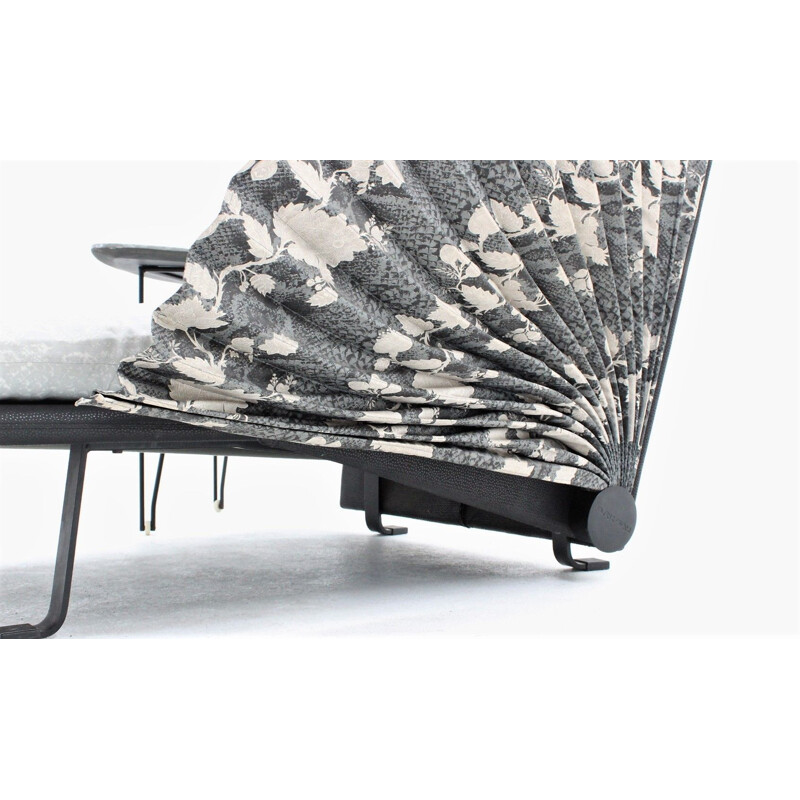 Vintage chaise lounge Le Mirande by Paolo Nava for Flexform 1985