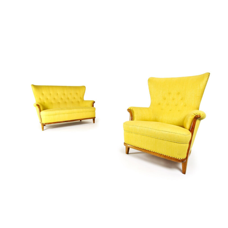 Fauteuil vintage en noyer avec tissu en laine jaune Suédois années 1950