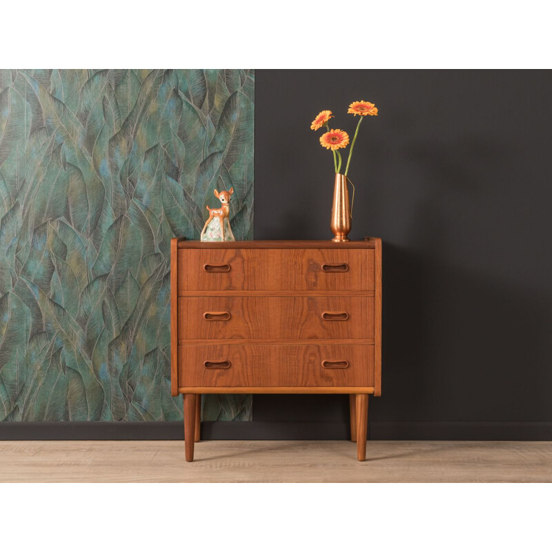 Vintage teak chest of drawers by Dyrlund 1960s