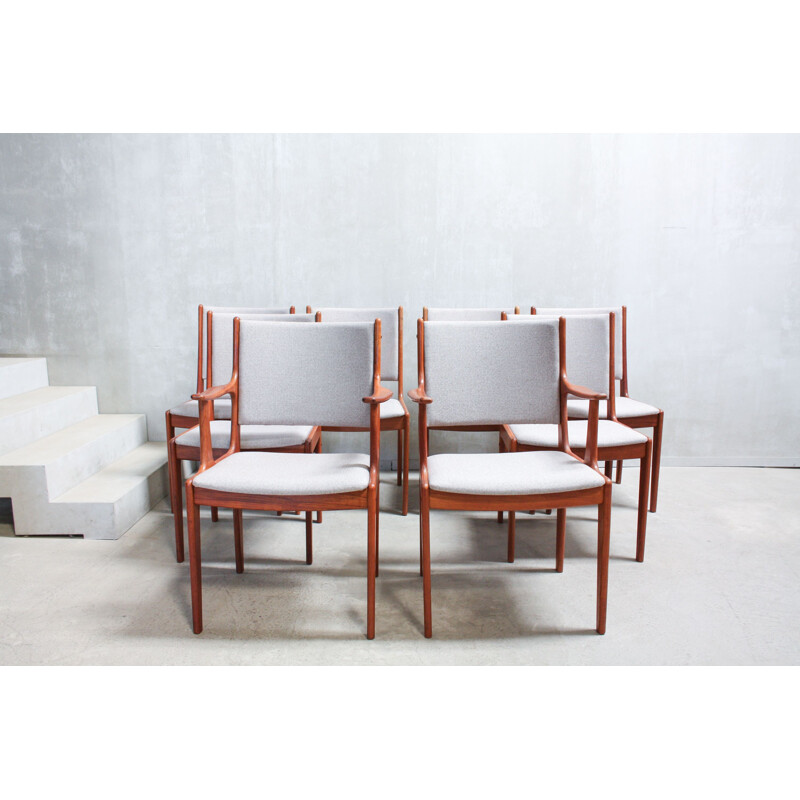 Set of 8 vintage dining chairs by Johannes Andersen for Uldum Møbelfabrik 1960s