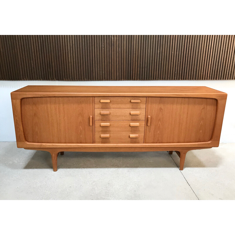 Vintage danish sideboard for Dyrlund in teakwood 1960