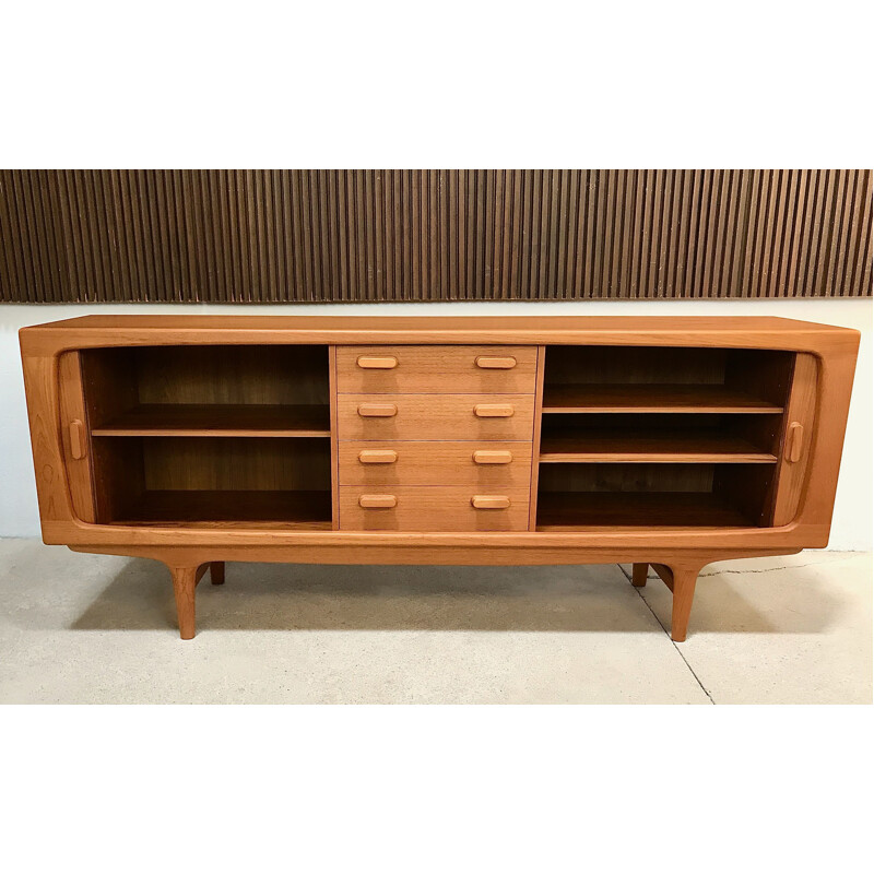 Vintage danish sideboard for Dyrlund in teakwood 1960