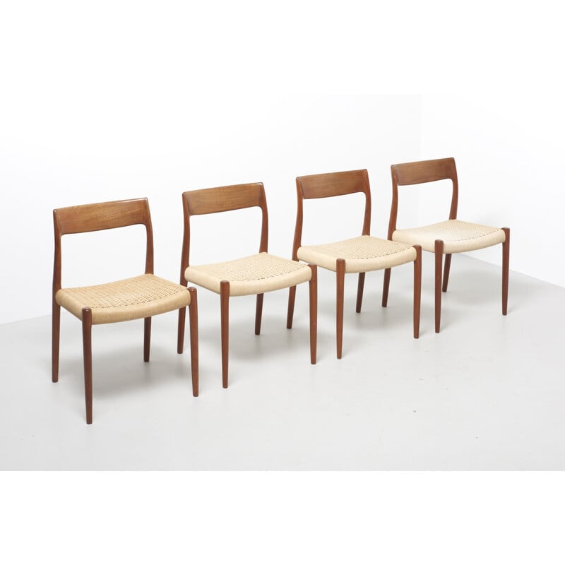 Set of 4 vintage model 77 chairs for Møller in papercord and teakwood 1950