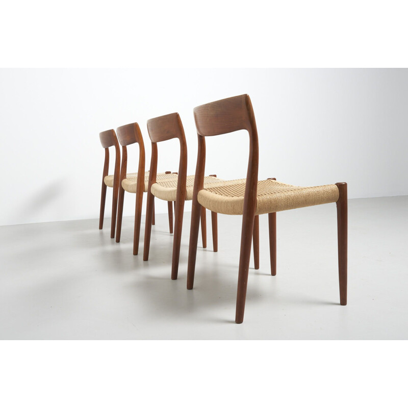 Set of 4 vintage model 77 chairs for Møller in papercord and teakwood 1950