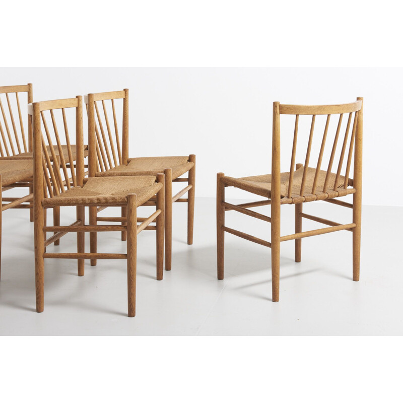 6 vintage dining chairs in oak by Jørgen Bækmark for Jørgen Bækmark. Manufactured by FDB Møbler,1950