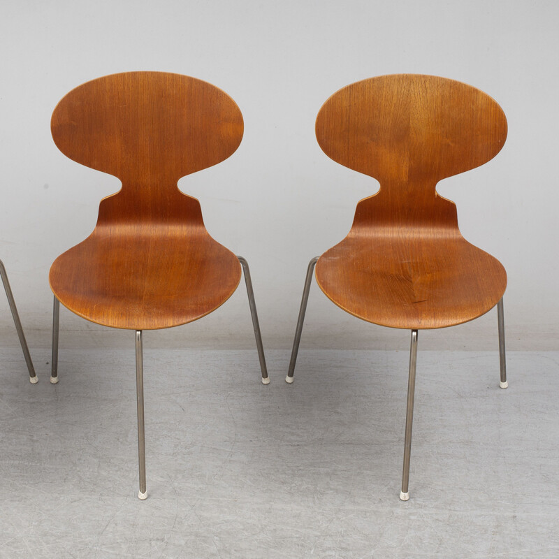 Set of 4 vintage chairs Ant by Arne Jacobsen